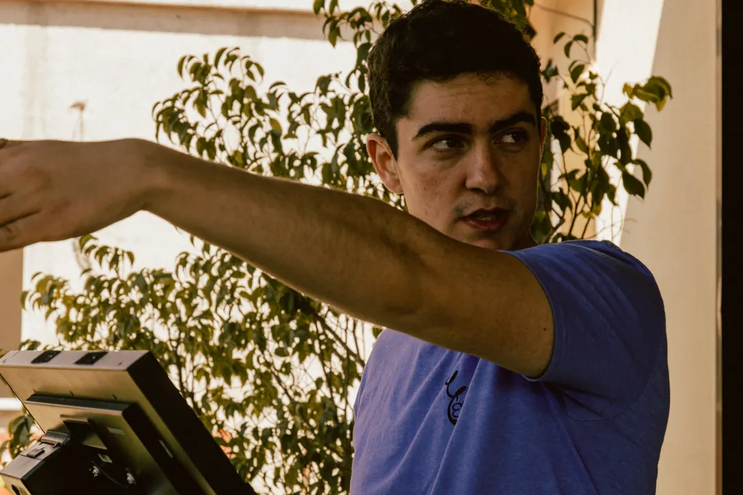 Lefteris Keteoglou behind the scenes